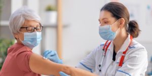 Vaccinazione Covid 19 per anziani a domicilio